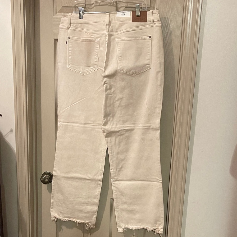 NWT Judy Blue Cream Straight Leg Jeans, 20W - Picture 4 of 6